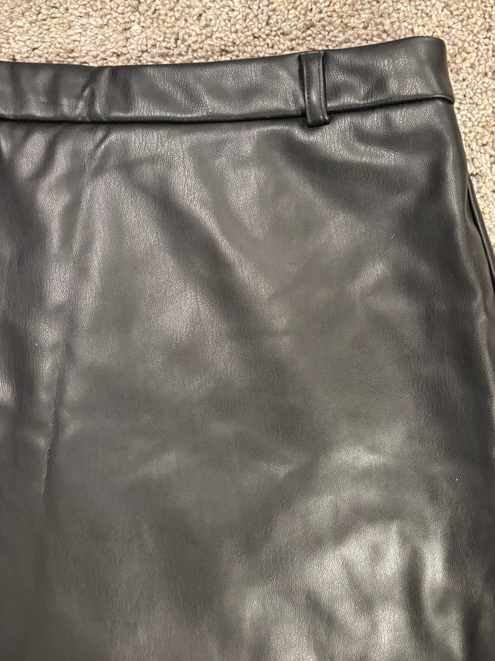 NWT ZARA Black Faux Leather Solid Mini Short Skirt Zip Closure Women's Size M